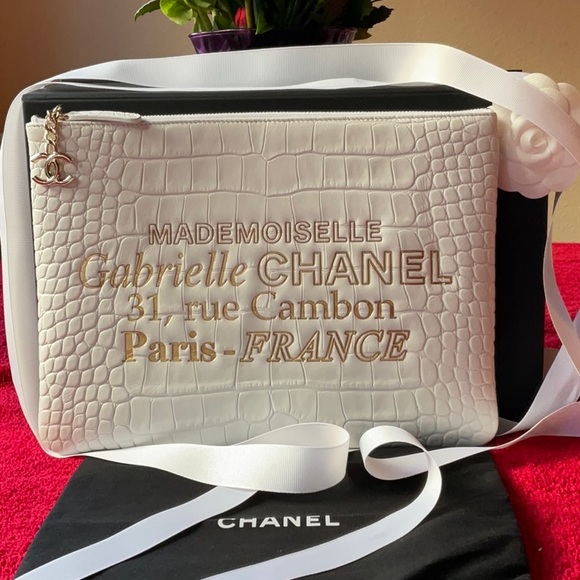 ⭐️CHANEL O - CASE - POUCH ⭐️ - Picture 6 of 16